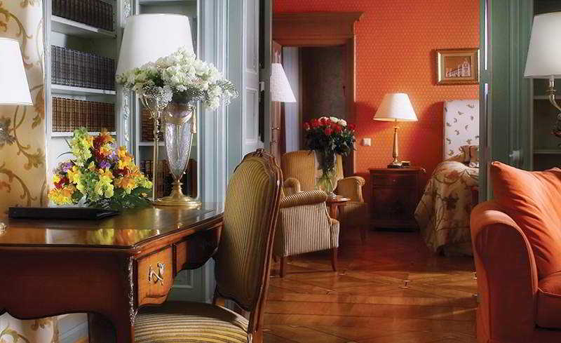 هتل Europa Royale Riga