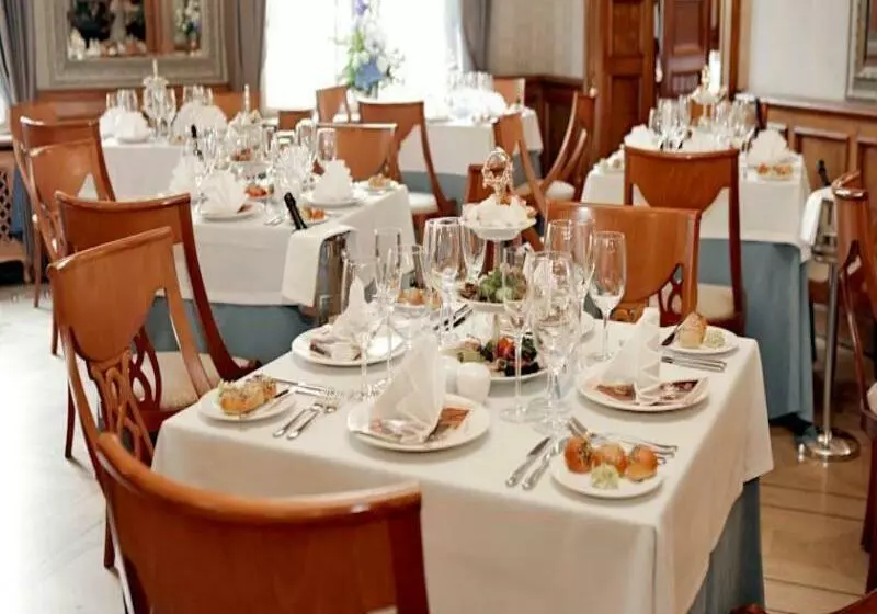 هتل Europa Royale Riga