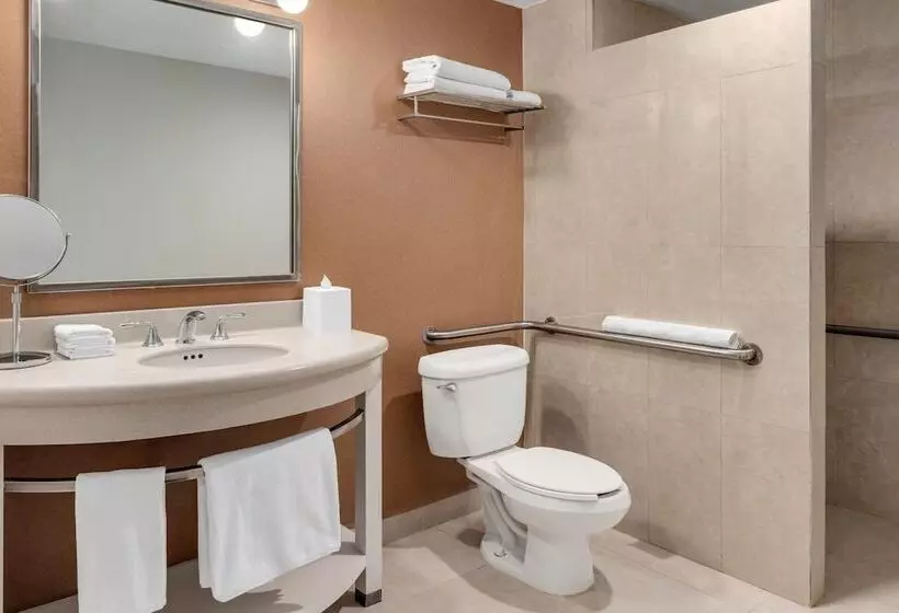 호텔 Four Points By Sheraton Galerias Monterrey