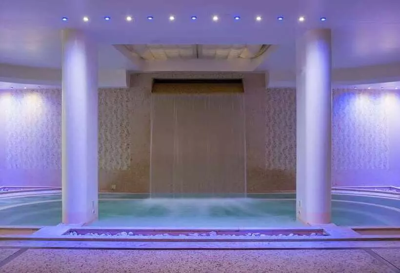 هتل Doubletree by Hilton Florence Metropole