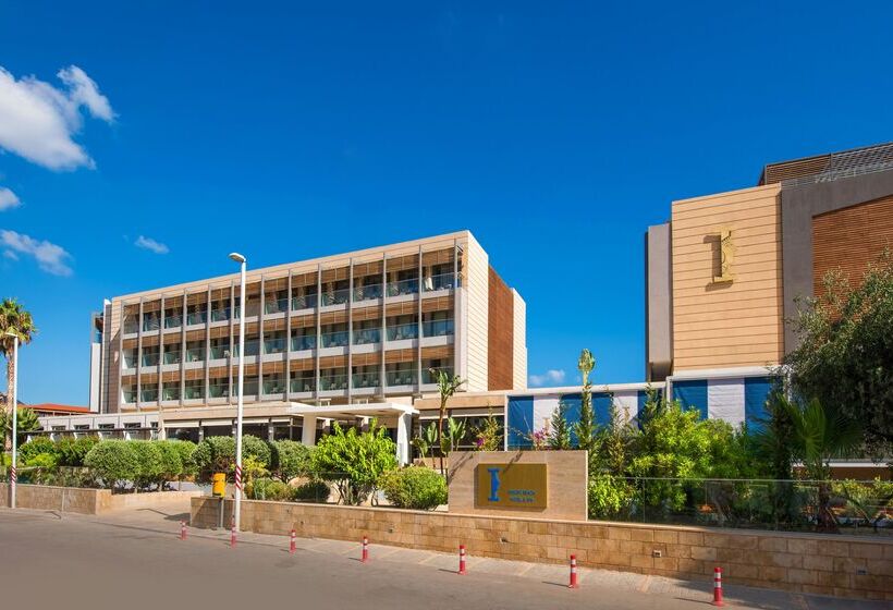 I Resort Beach Hotel & Spa
