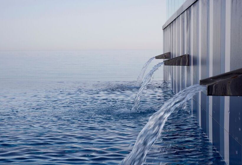 I Resort Beach Hotel & Spa