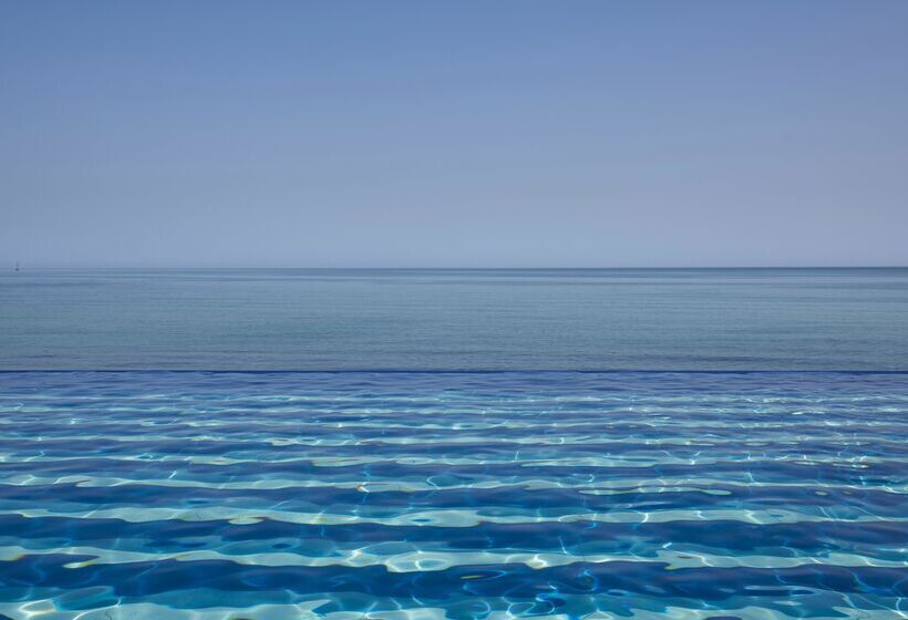 I Resort Beach Hotel & Spa