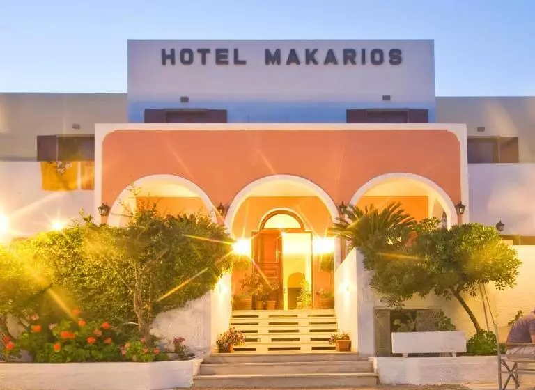 Hotel Makarios