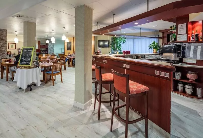 Noemys Neris Montlucon Hotel Restaurant