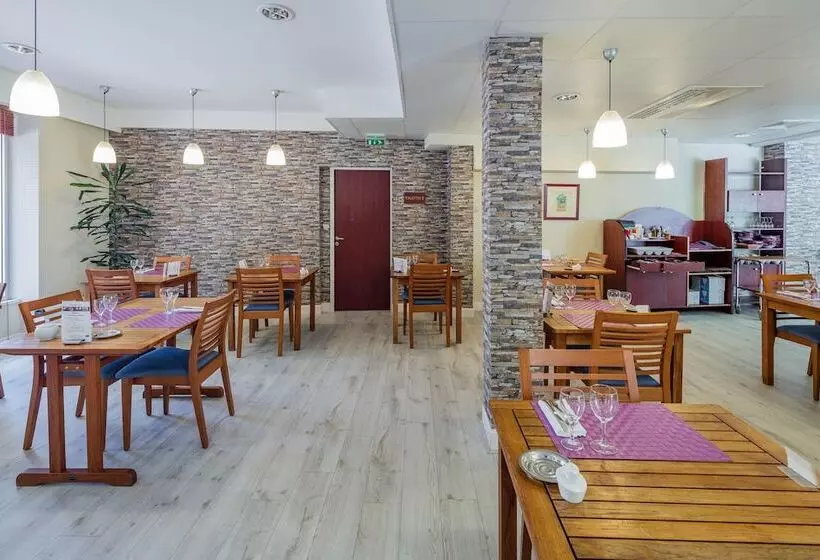 Noemys Neris Montlucon Hotel Restaurant