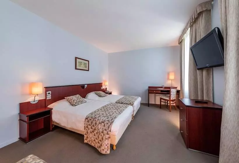 Noemys Neris Montlucon Hotel Restaurant