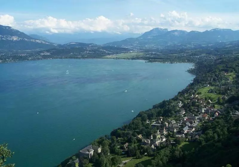 Отель Noemys Viviersdulac