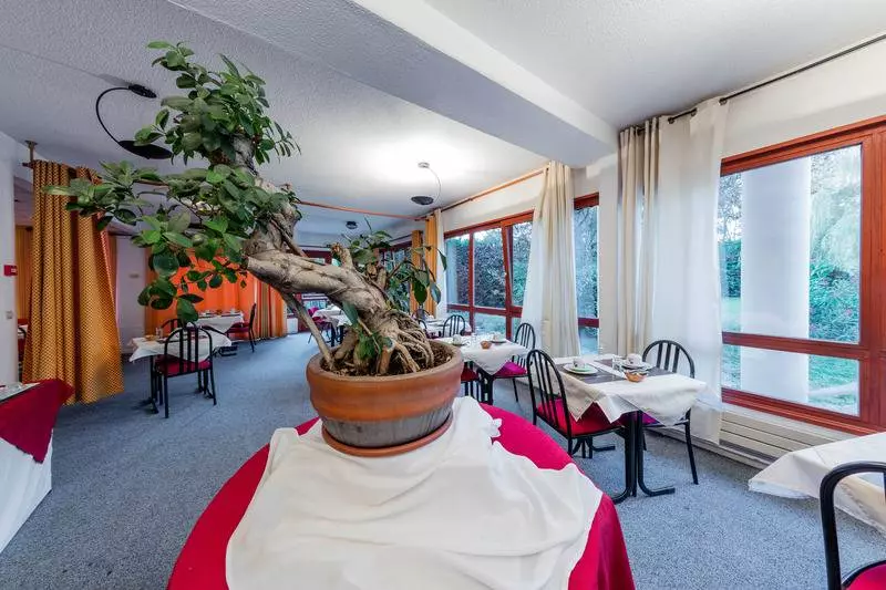 Отель Noemys Viviersdulac