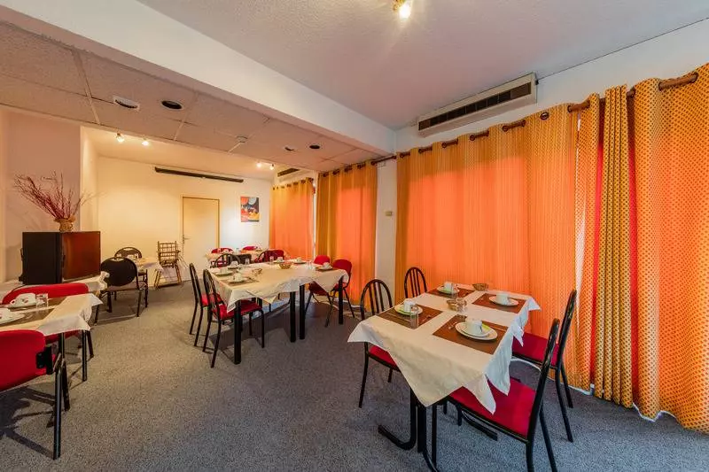 Отель Noemys Viviersdulac