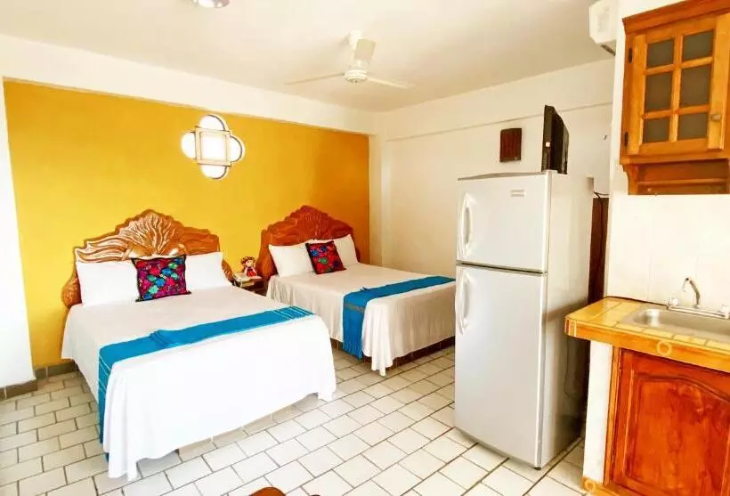 Отель Paloma Del Mar