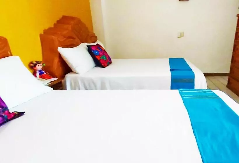 Отель Paloma Del Mar