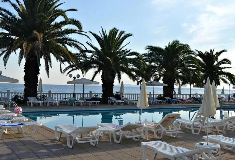 هتل Paradise Beach