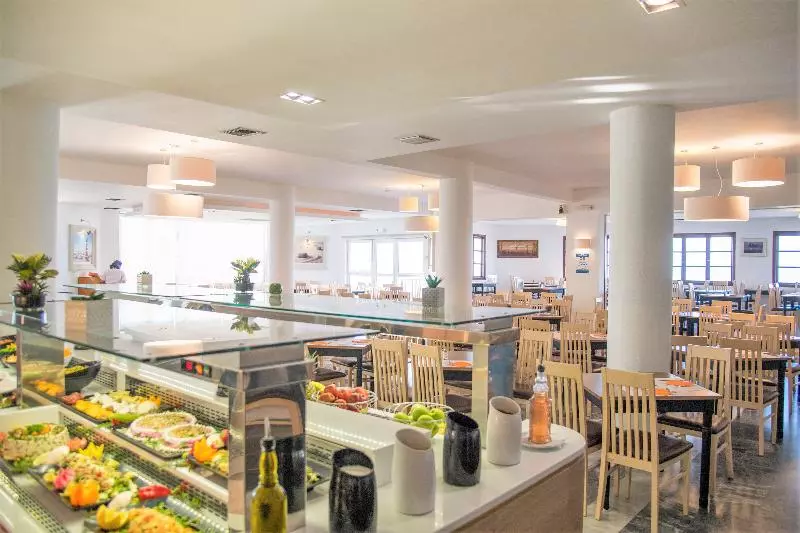 酒店 Semiramis Village