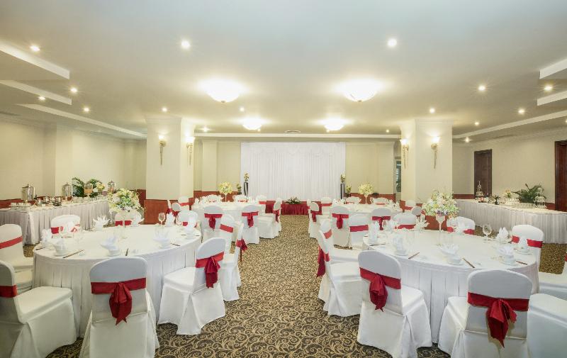 Sunrise Nha Trang Beach Hotel & Spa