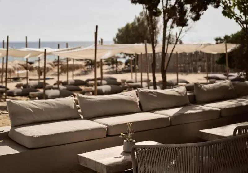 The Bay Hotel & Suites