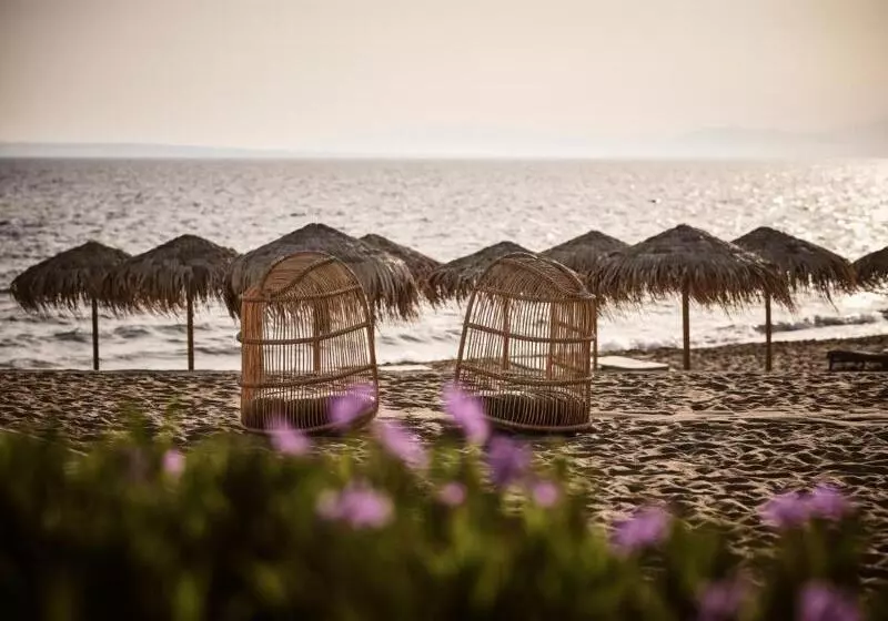 The Bay Hotel & Suites