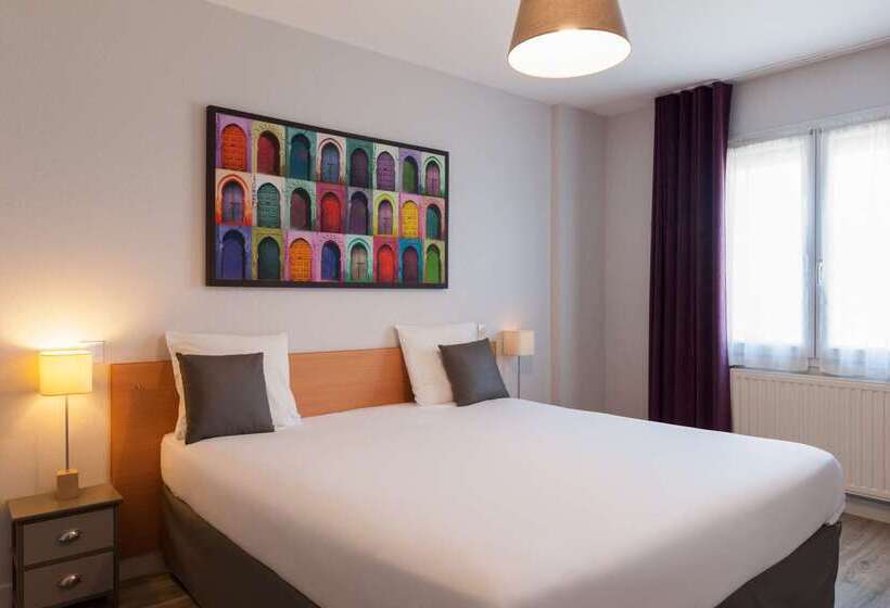 هتل The Originals City, Hôtel La Saulaie, Saumur Ouest