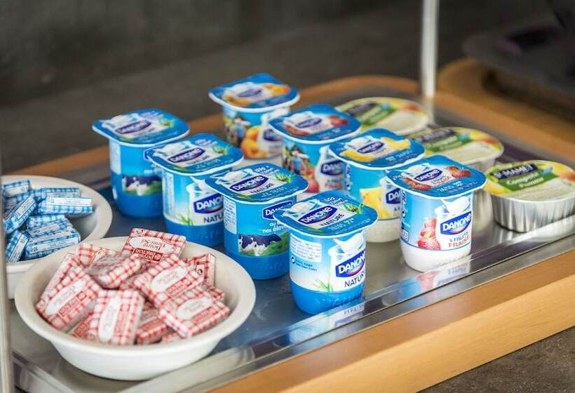 هتل The Originals City, Hôtel La Saulaie, Saumur Ouest