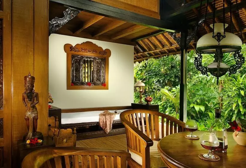 Отель Tjampuhan Spa