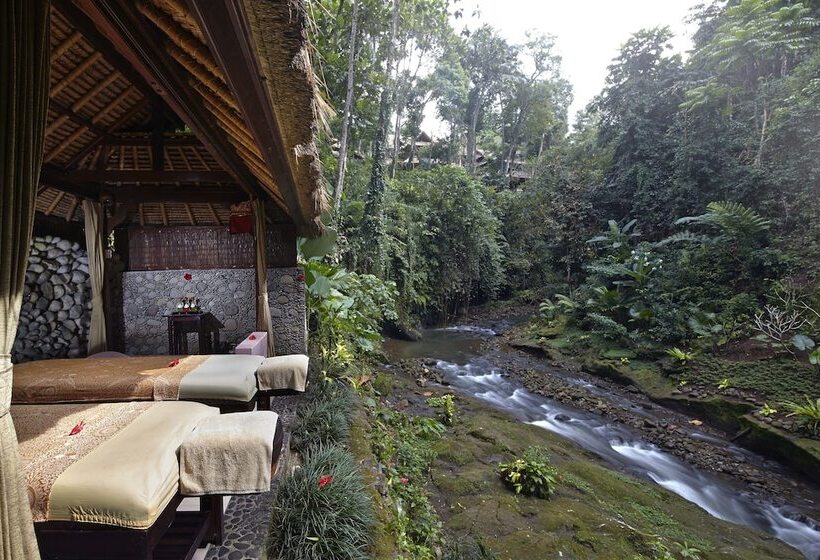 Szálloda Tjampuhan Spa