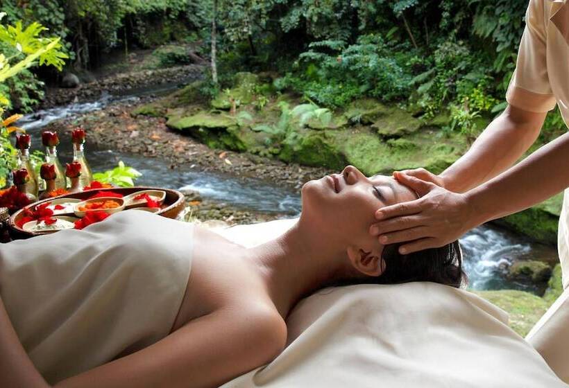 Szálloda Tjampuhan Spa