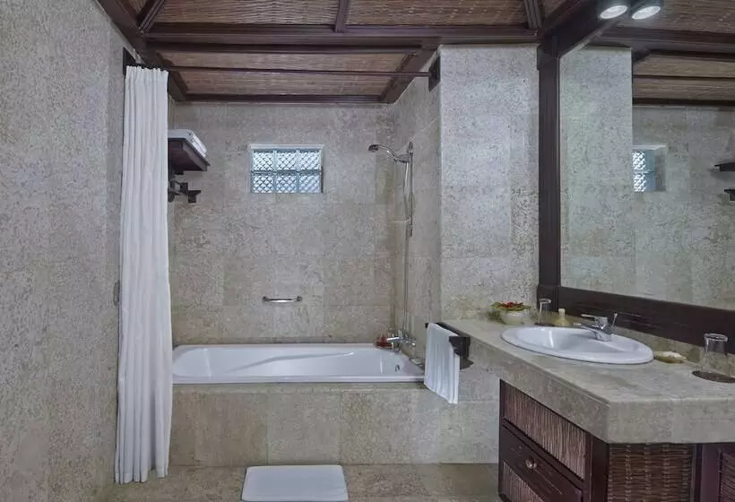 Отель Tjampuhan Spa