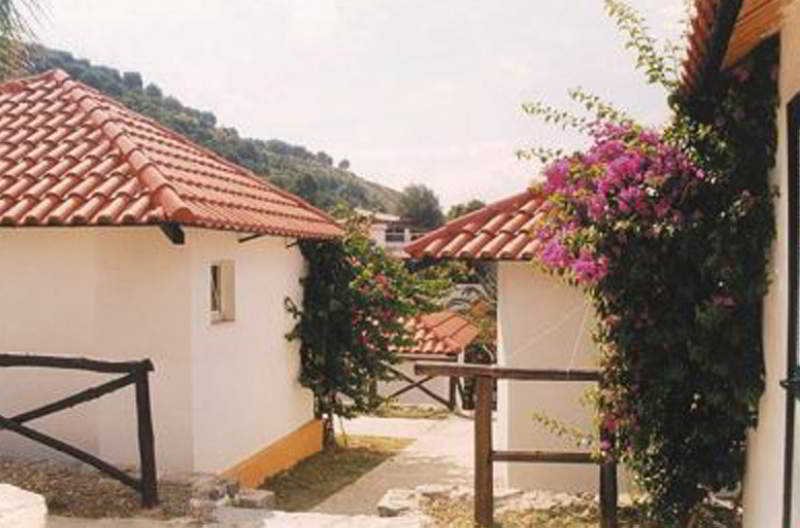 Отель Villaggio Club La Marée