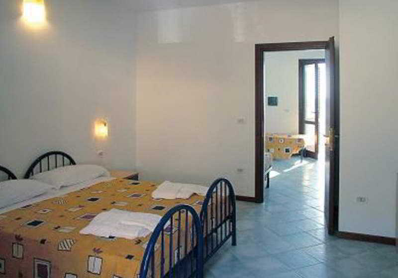 Отель Villaggio Club La Marée