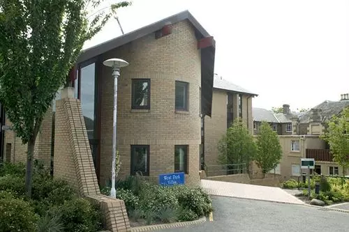 酒店 West Park Summer Campus