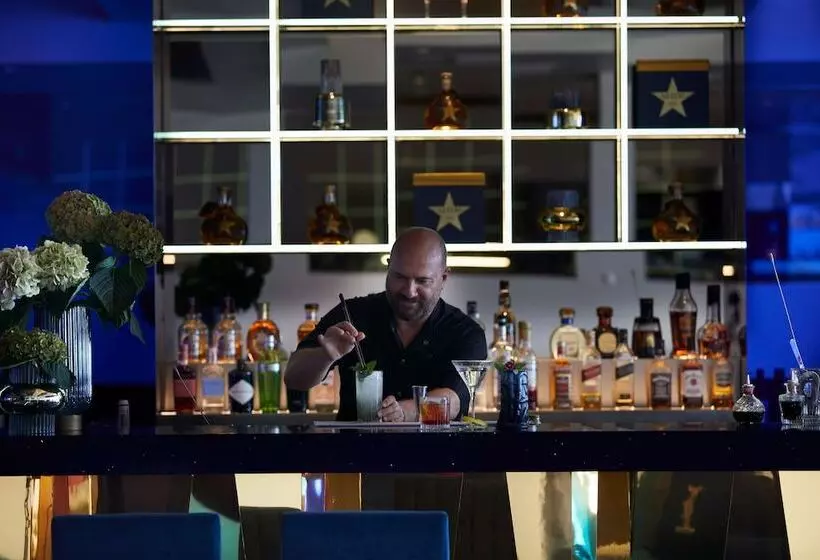 I Resort Beach Hotel & Spa