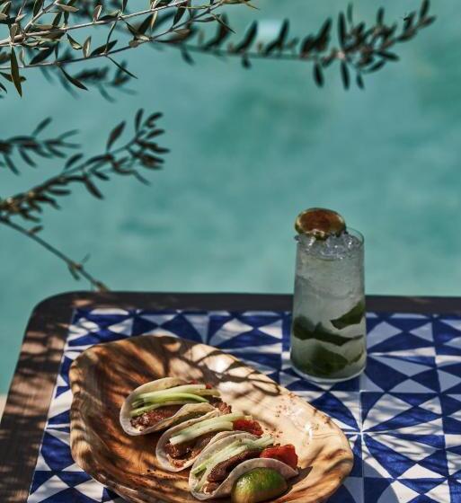 בית מלון כפרי Andronis Minois