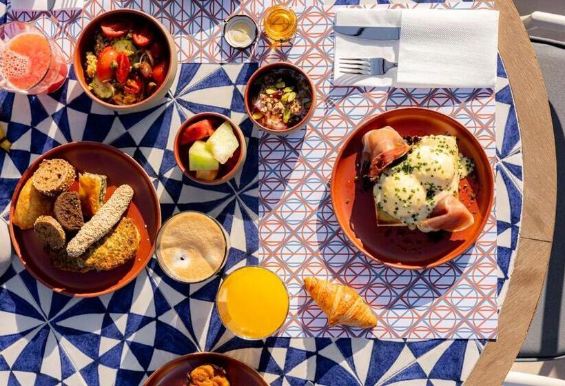 בית מלון כפרי Andronis Minois