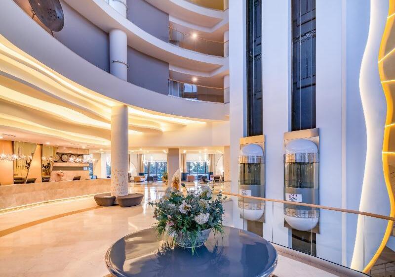 אתר נופש Seven Seas Gravel Select