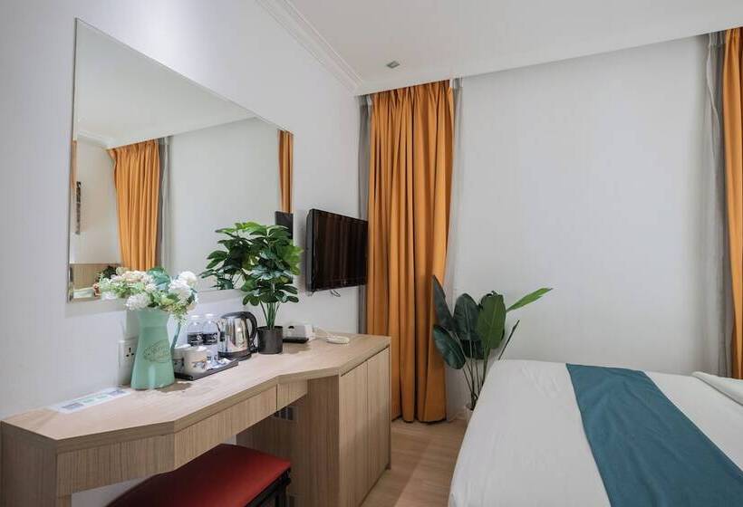 Floresta Hotel Chinatown