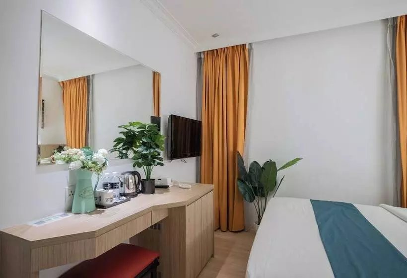 Floresta Hotel Chinatown