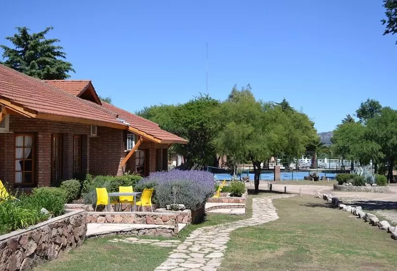 هتل Colina Del Valle