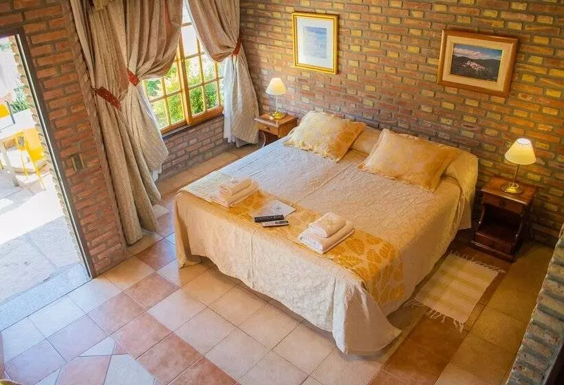 هتل Colina Del Valle