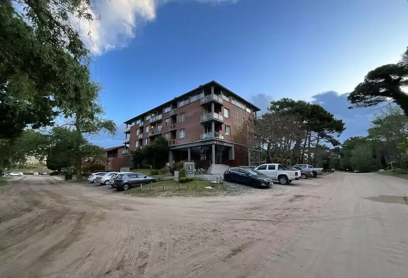 Отель Destinar Apart