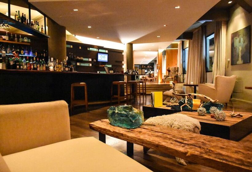 هتل Esplendor By Wyndham El Calafate