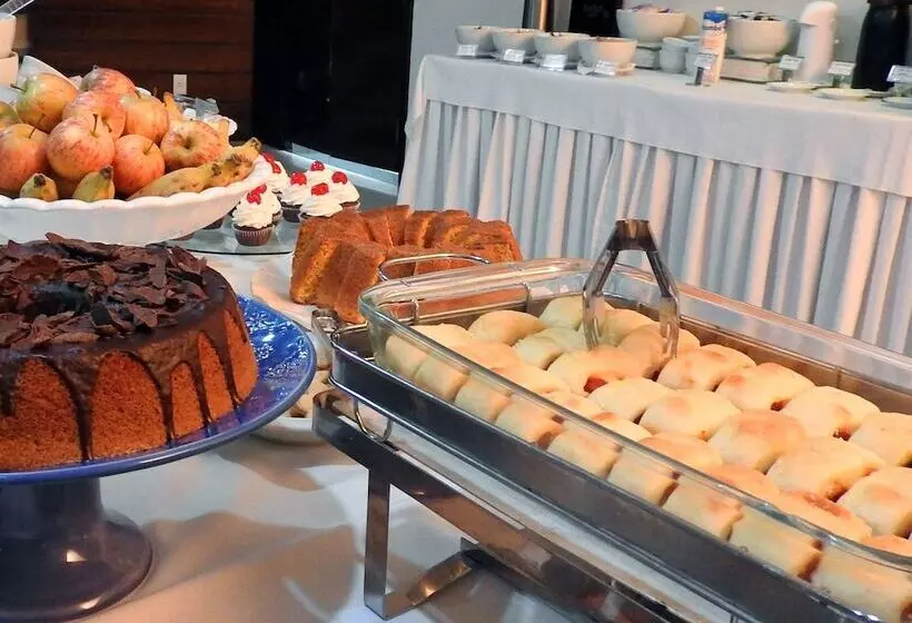 酒店 Executive Inn