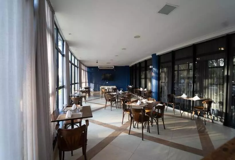 酒店 Executive Inn