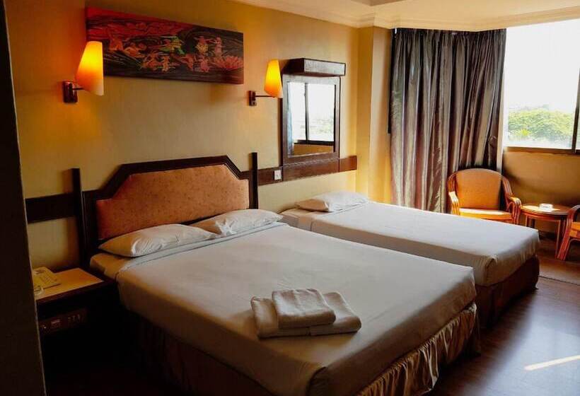 בית מלון כפרי Grand Crystal Kedah