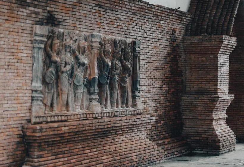 Отель Gudi Boutique