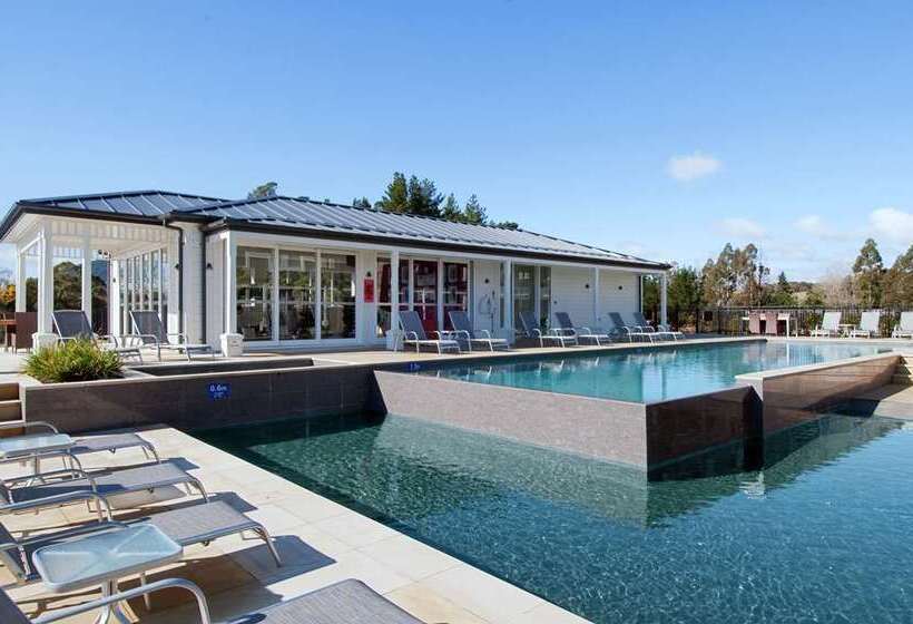 בית מלון כפרי Hilton Lake Taupo