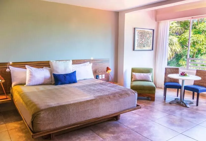 Hotelli Las Brisas Huatulco