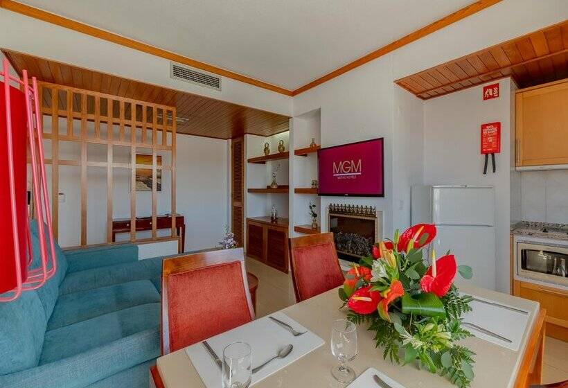 Hotelli Muthu Oura Praia