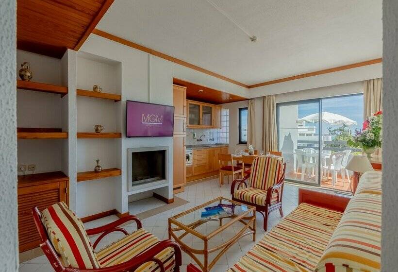 Hotelli Muthu Oura Praia