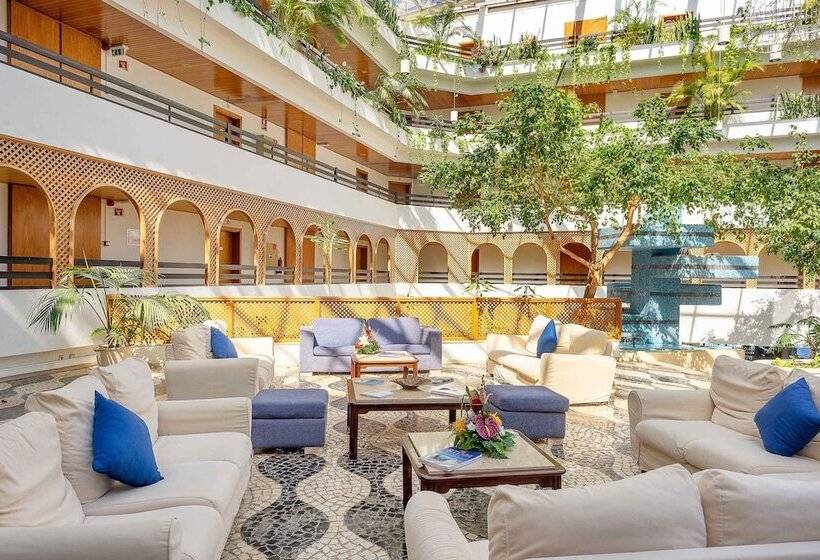 Hotelli Muthu Oura Praia