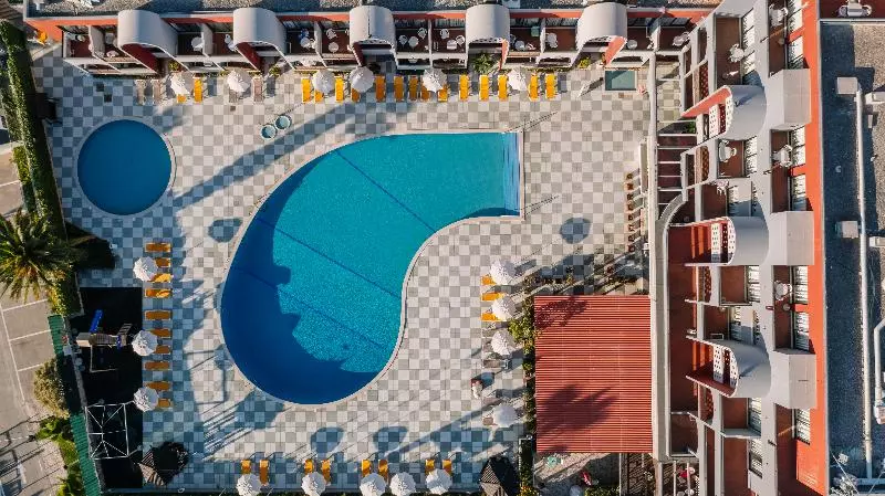 בית מלון כפרי Muthu Oura Praia